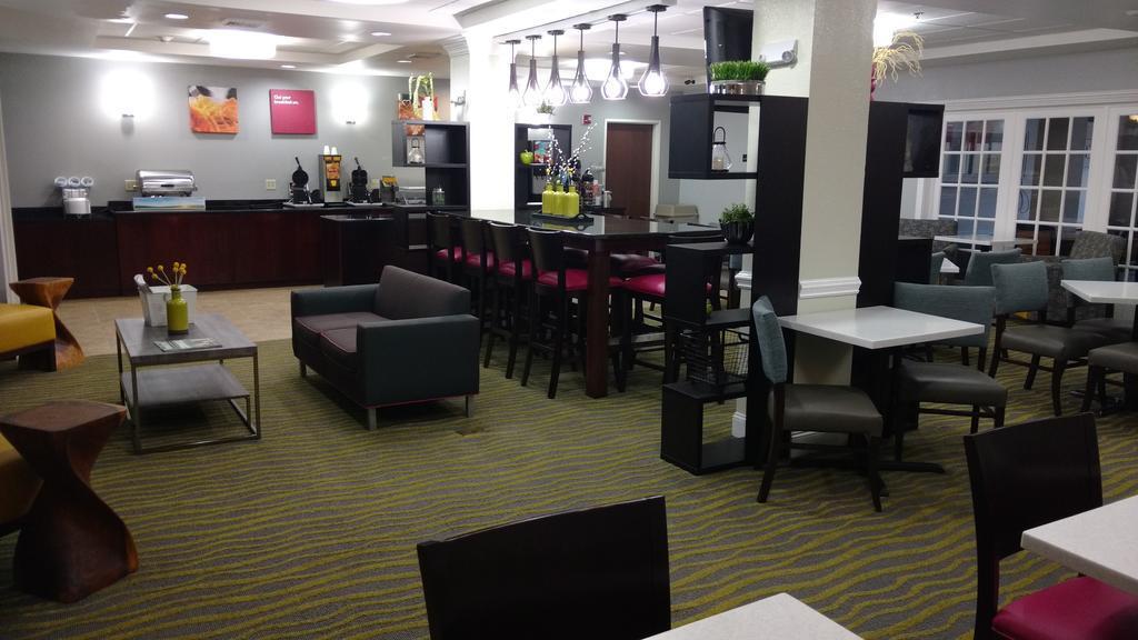 Comfort Suites Abingdon I-81 Bagian luar foto