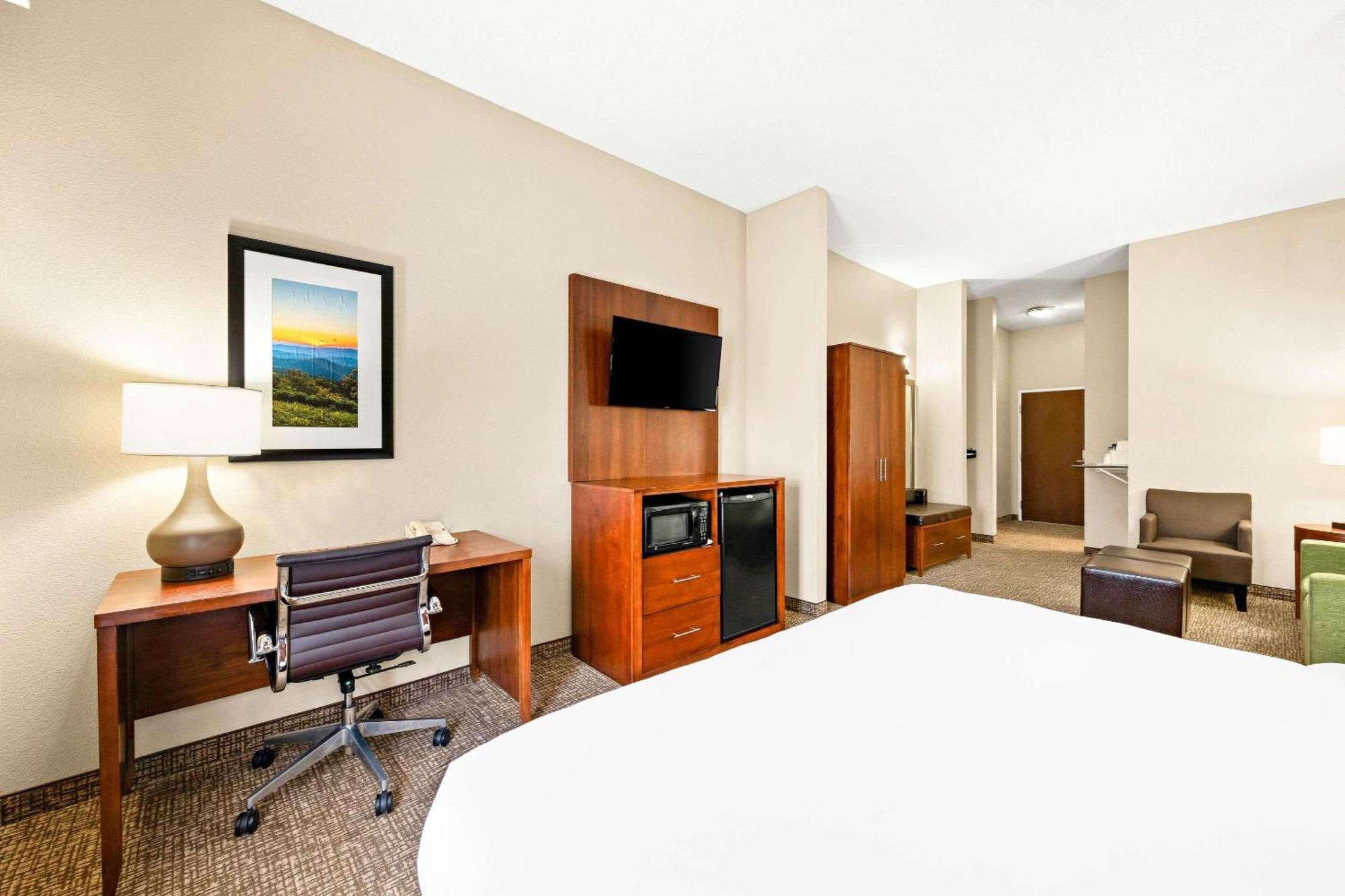 Comfort Suites Abingdon I-81 Bagian luar foto