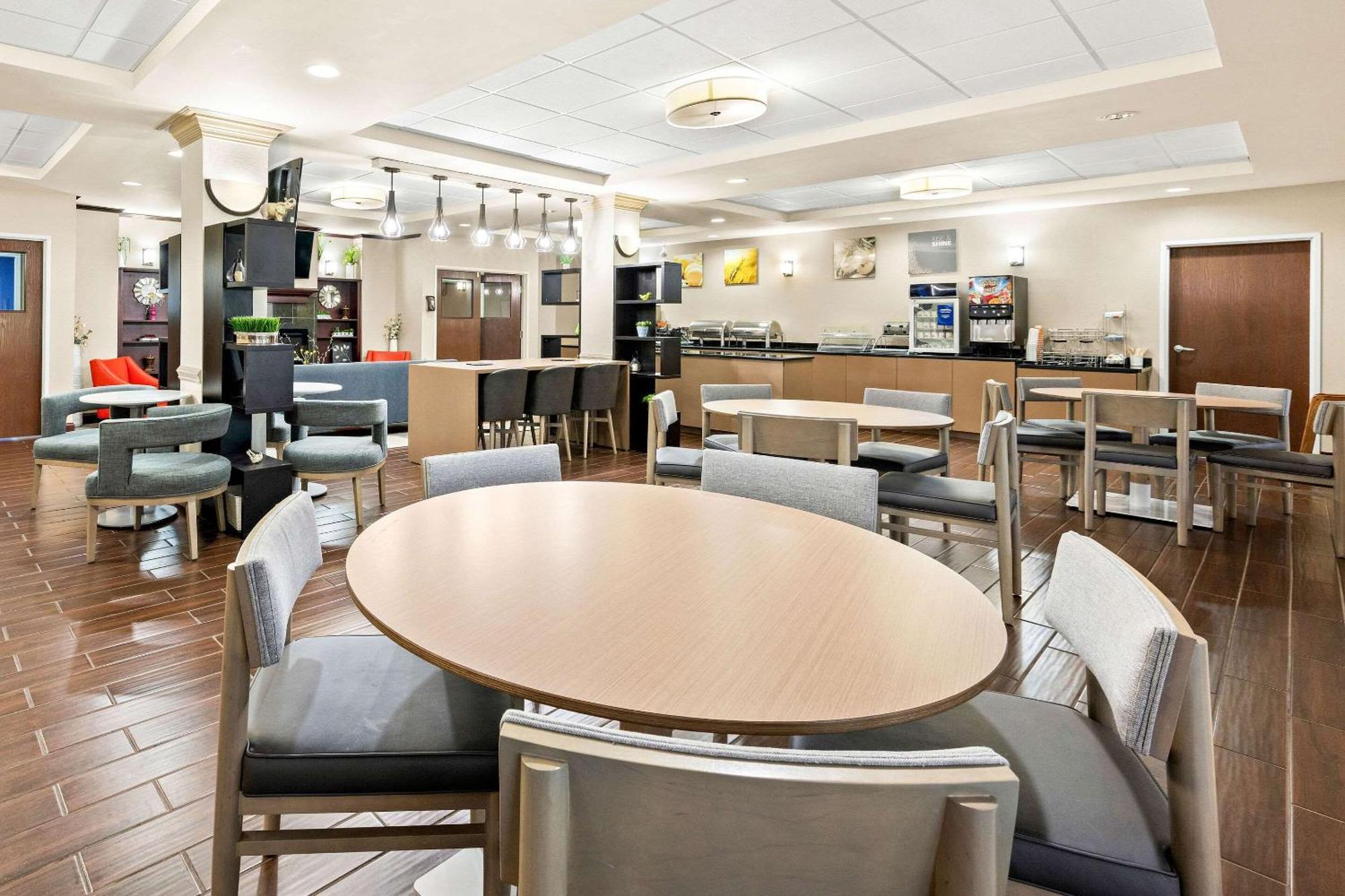 Comfort Suites Abingdon I-81 Bagian luar foto