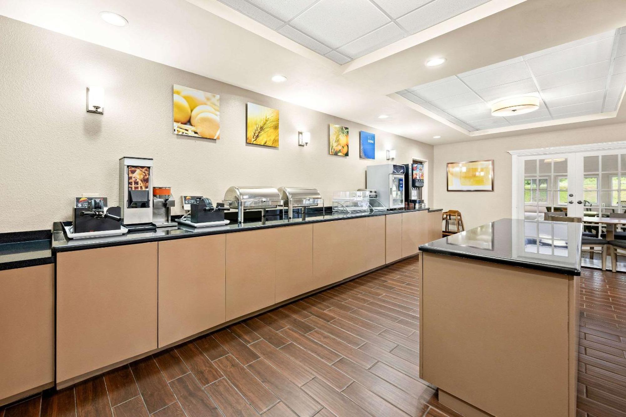 Comfort Suites Abingdon I-81 Bagian luar foto