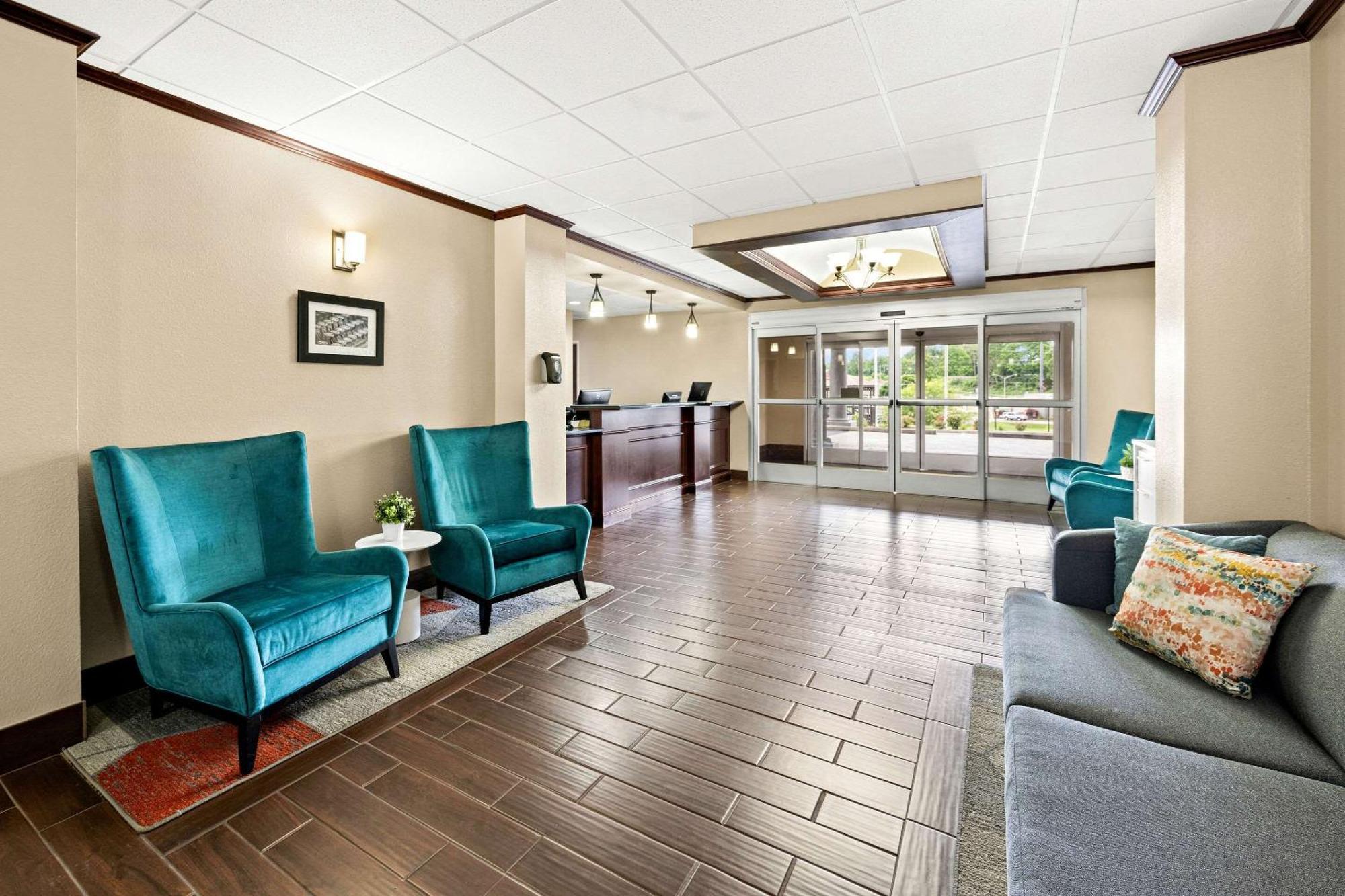 Comfort Suites Abingdon I-81 Bagian luar foto
